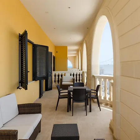 Salento Gold 마리나 디 페스콜루스